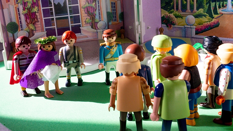 A Playmobil scene depicting Jesus before Pilate and the crowd