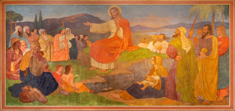 A fresco of Jesus at the Sermon on the Mount in the church Dreifaltigkeitskirche by August Müller (1923).